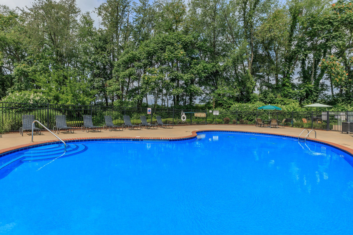 Pebblebrook Apartments Image 1