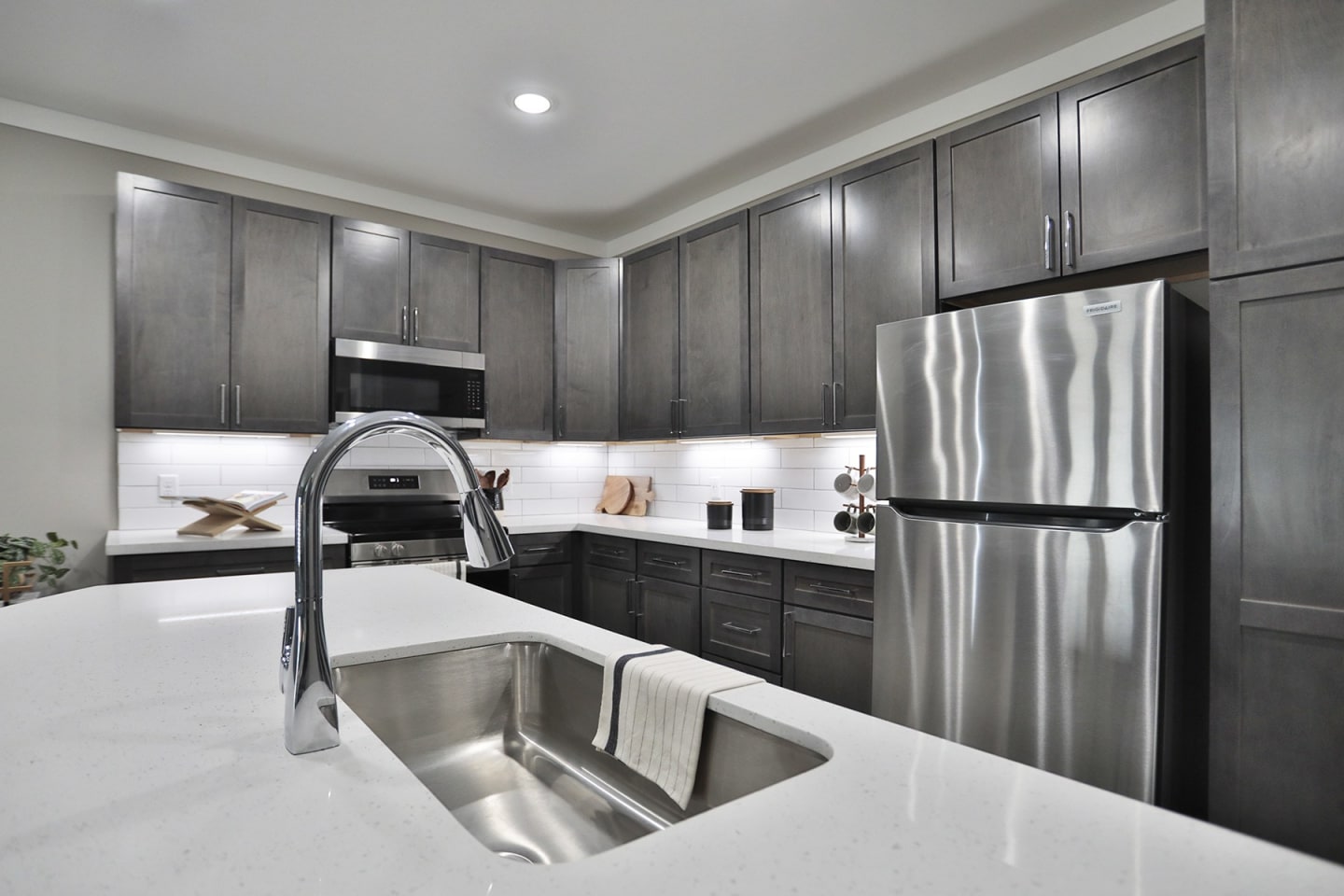Altair Apartments Image 4
