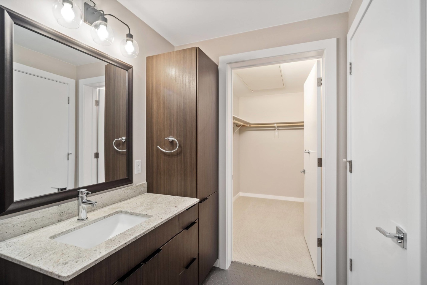 AMLI at Uptown Image 13