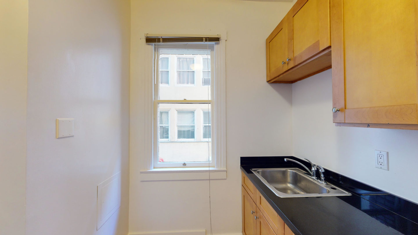 720 Jones Street Image 4