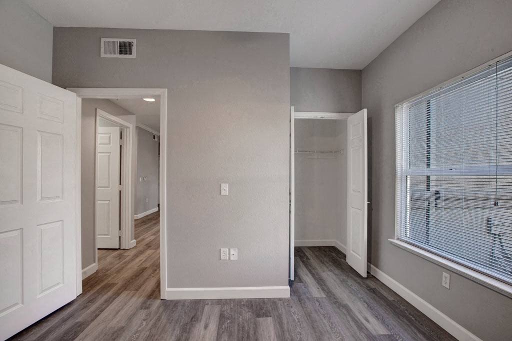 Broadleaf Apartments Image 106