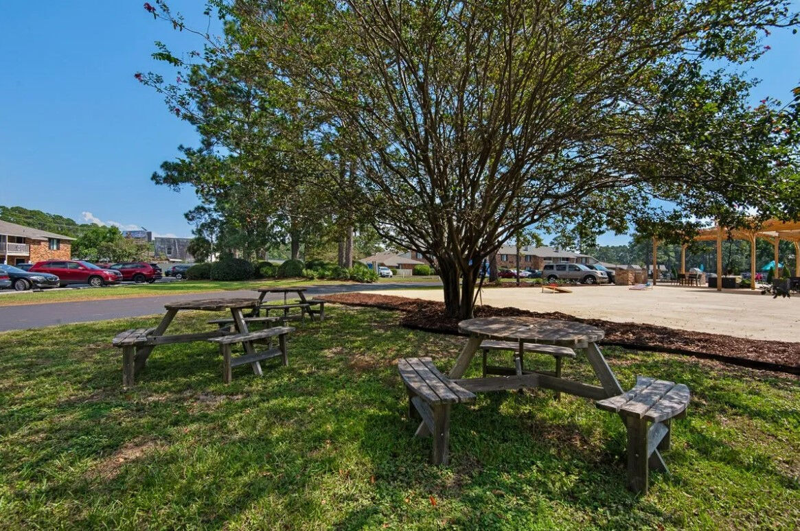 Hunters Pointe Image 17