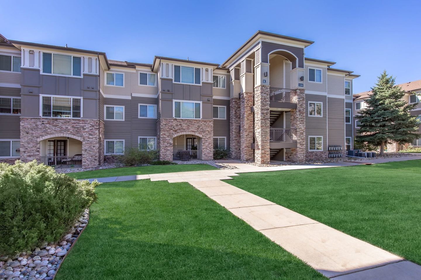 Creekside At Palmer Park Apartments Image 39