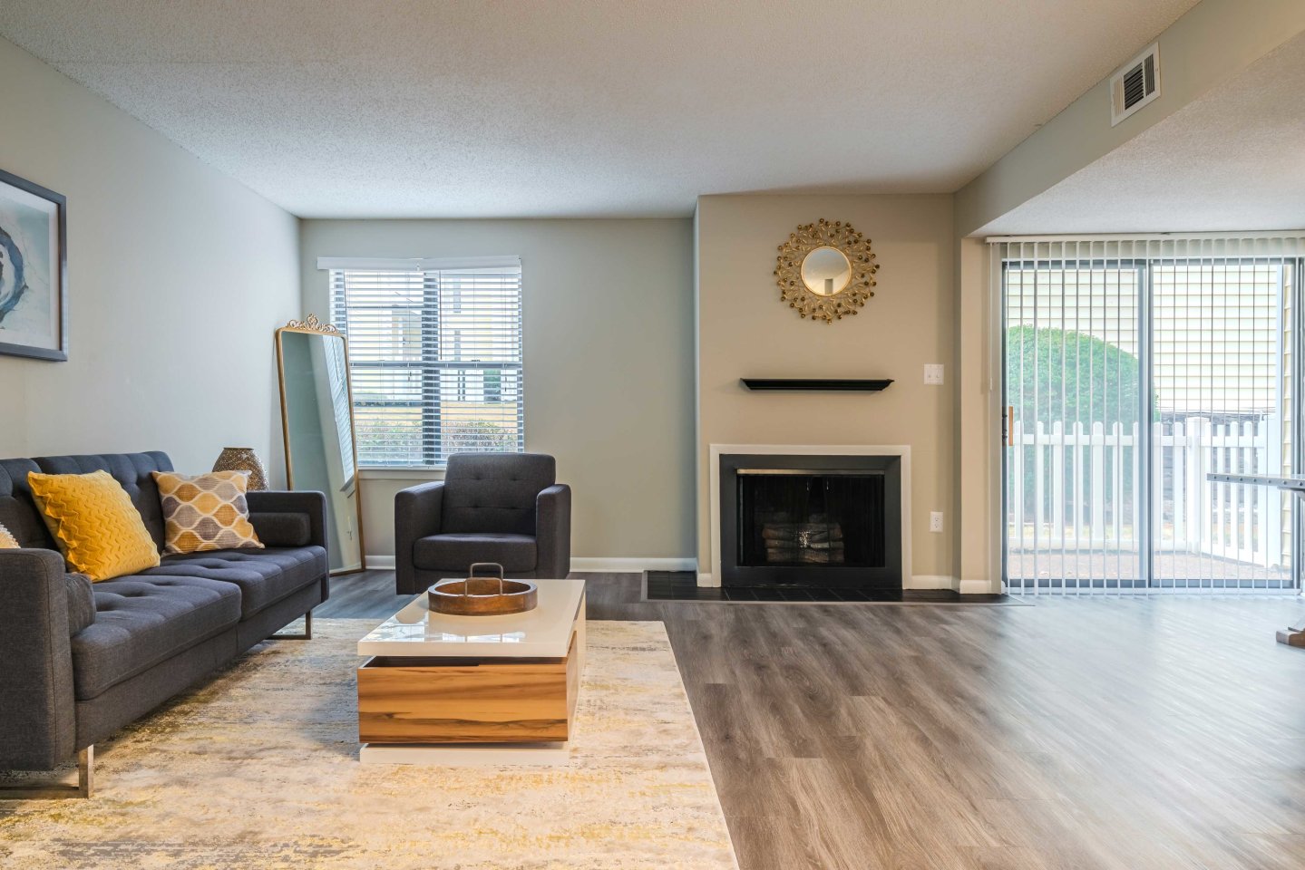 Poplar Place Townhomes Image 6