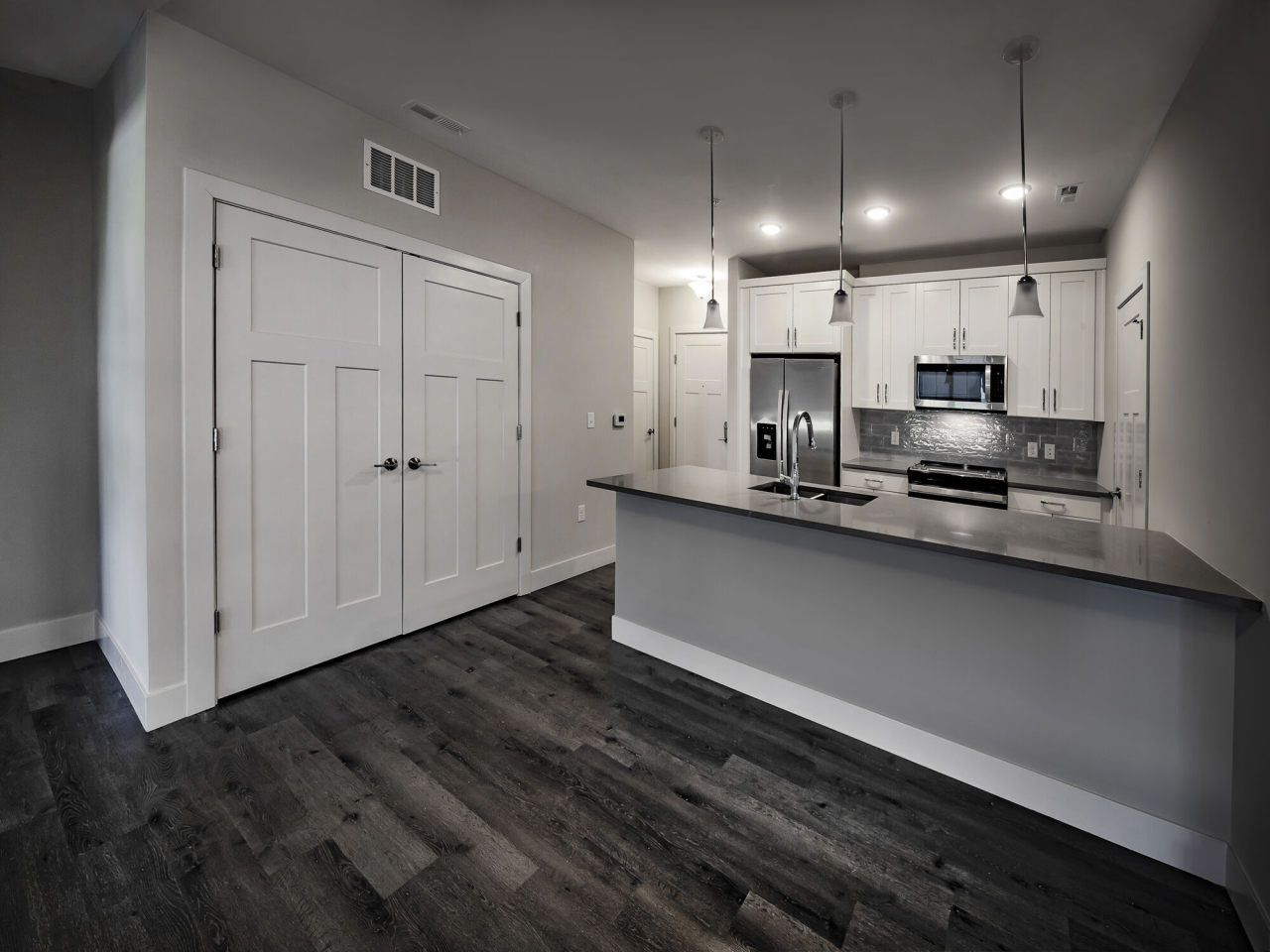 River Place Flats Image 3