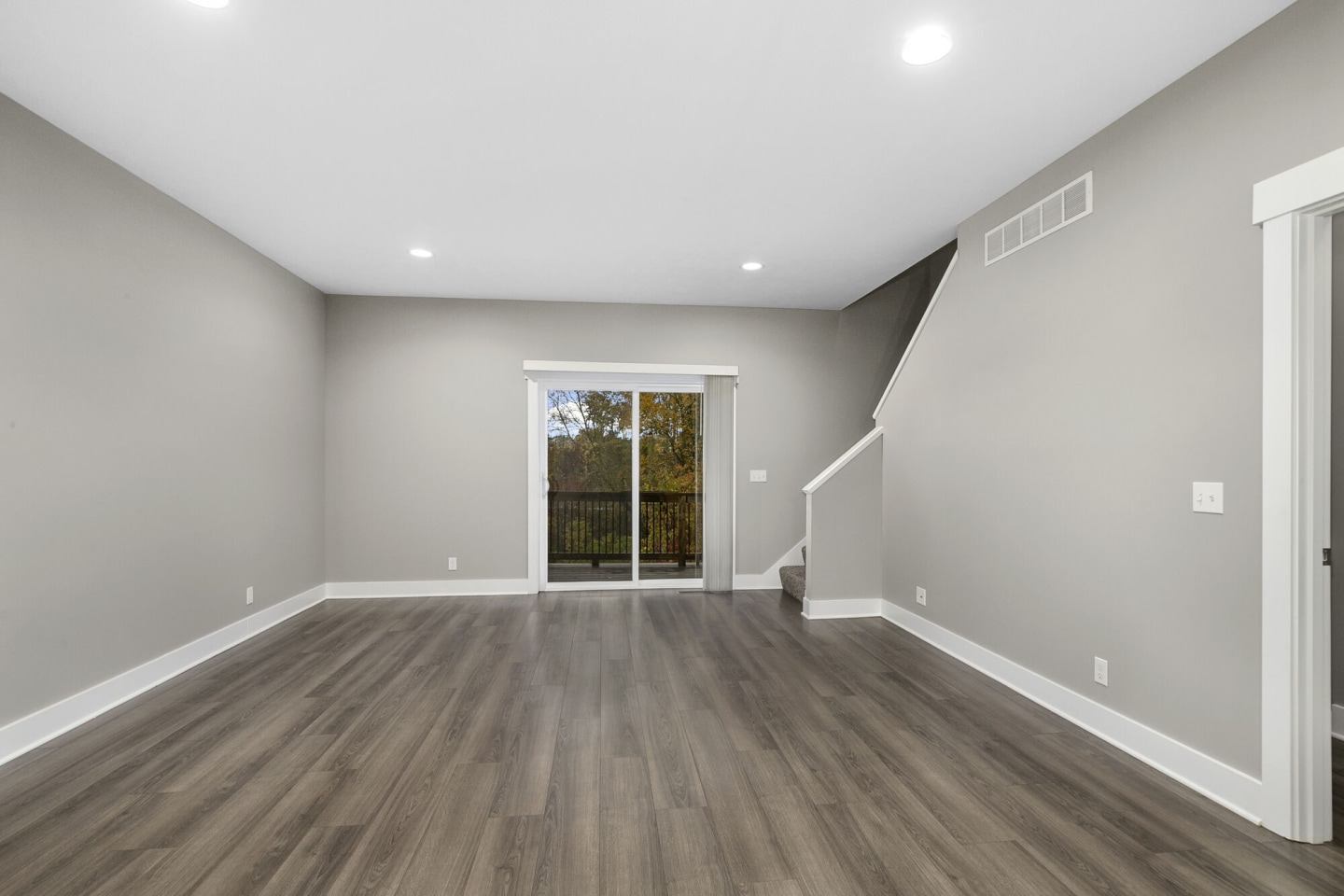 Jamestown Meadows Image 12