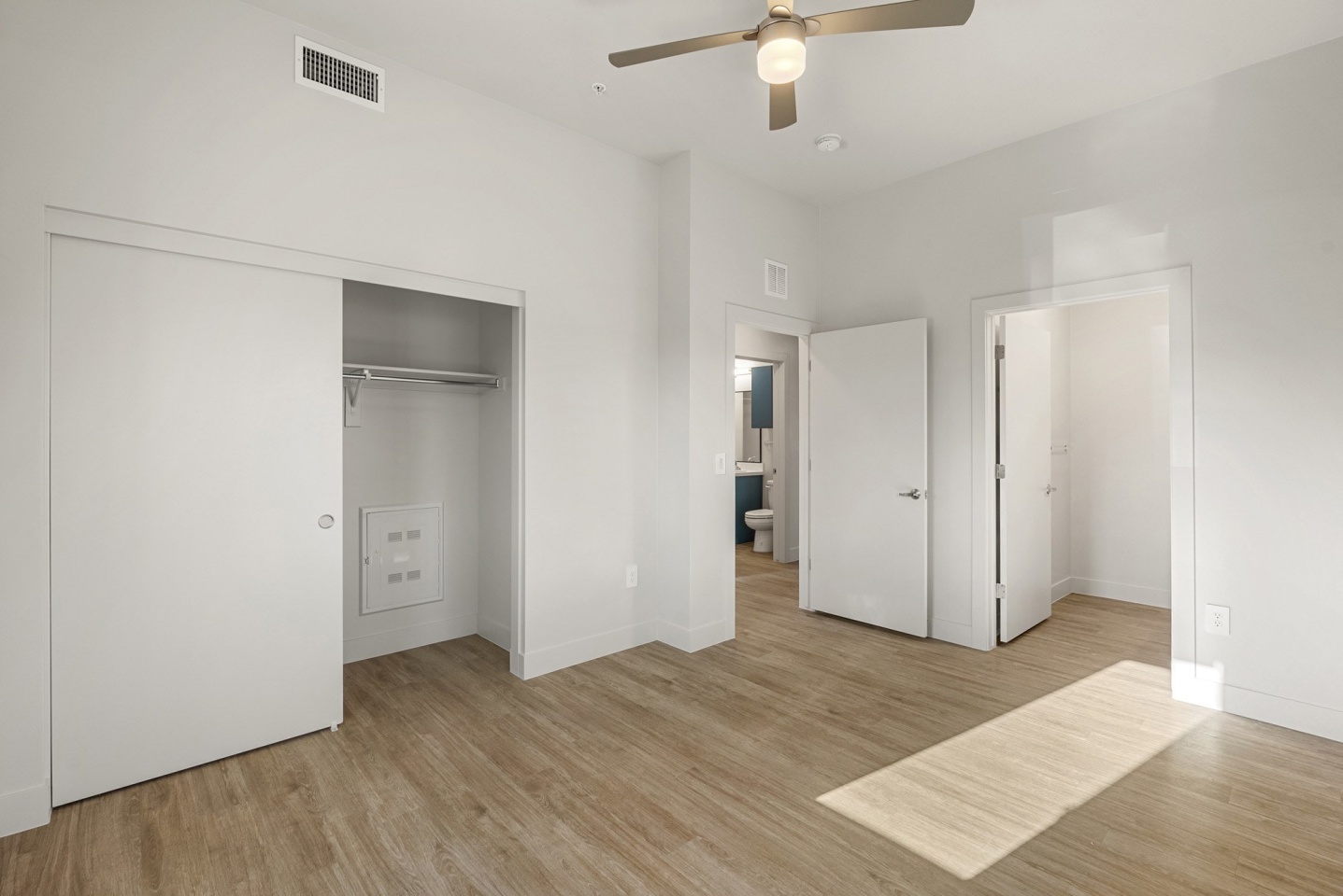 Second Avenue Commons Image 22