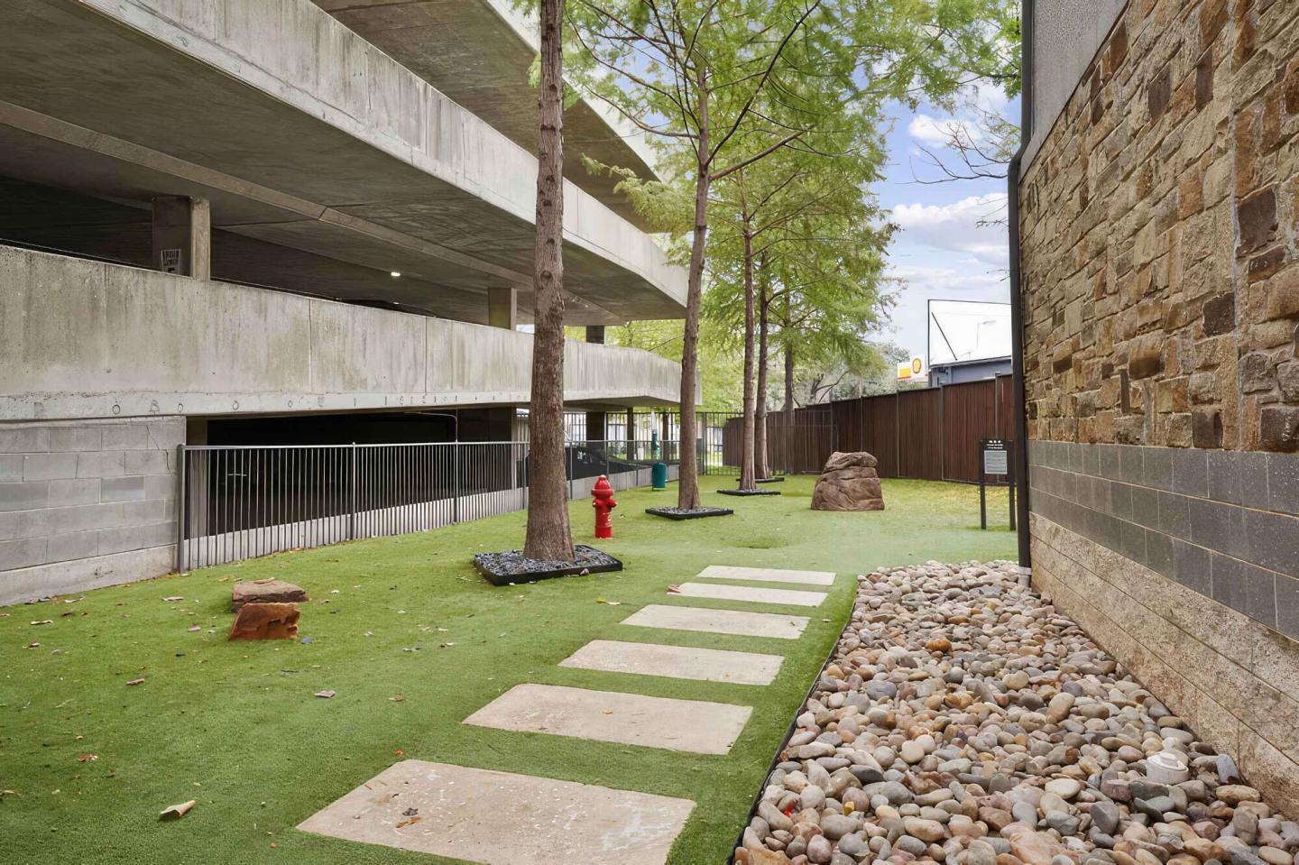 Fitzhugh Urban Flats Image 17