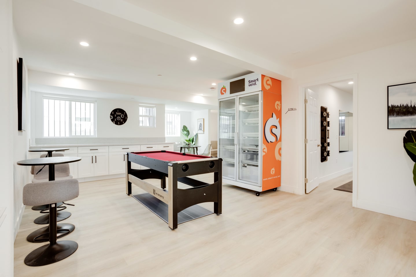 1224 W 37th Place - Co-Living Image 10