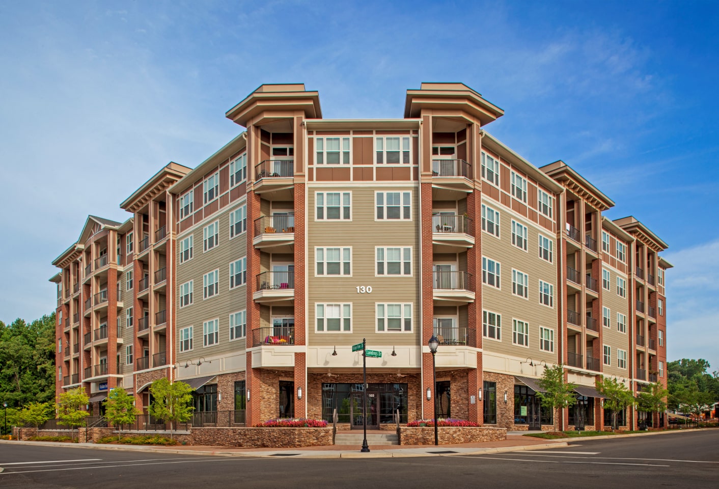 Langtree Lake Norman Image 13