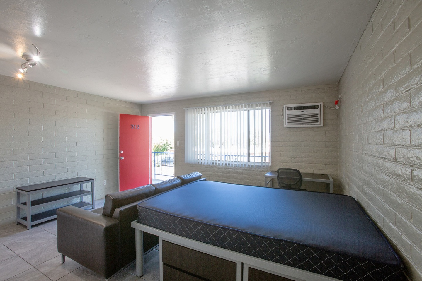 University Manor Apartments Image 10
