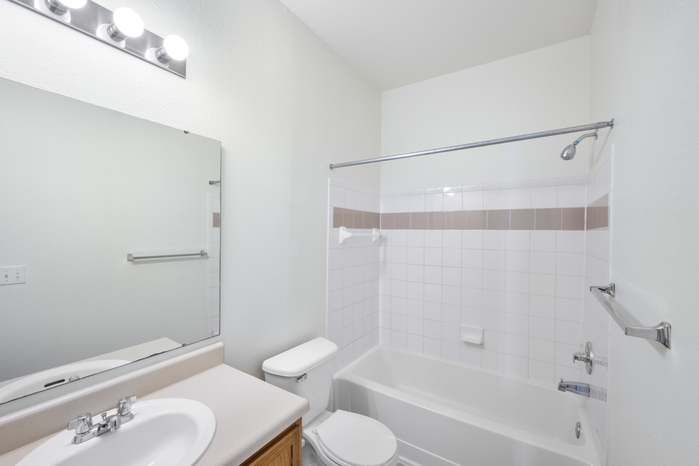 Reserve at Norton Shores Image 5