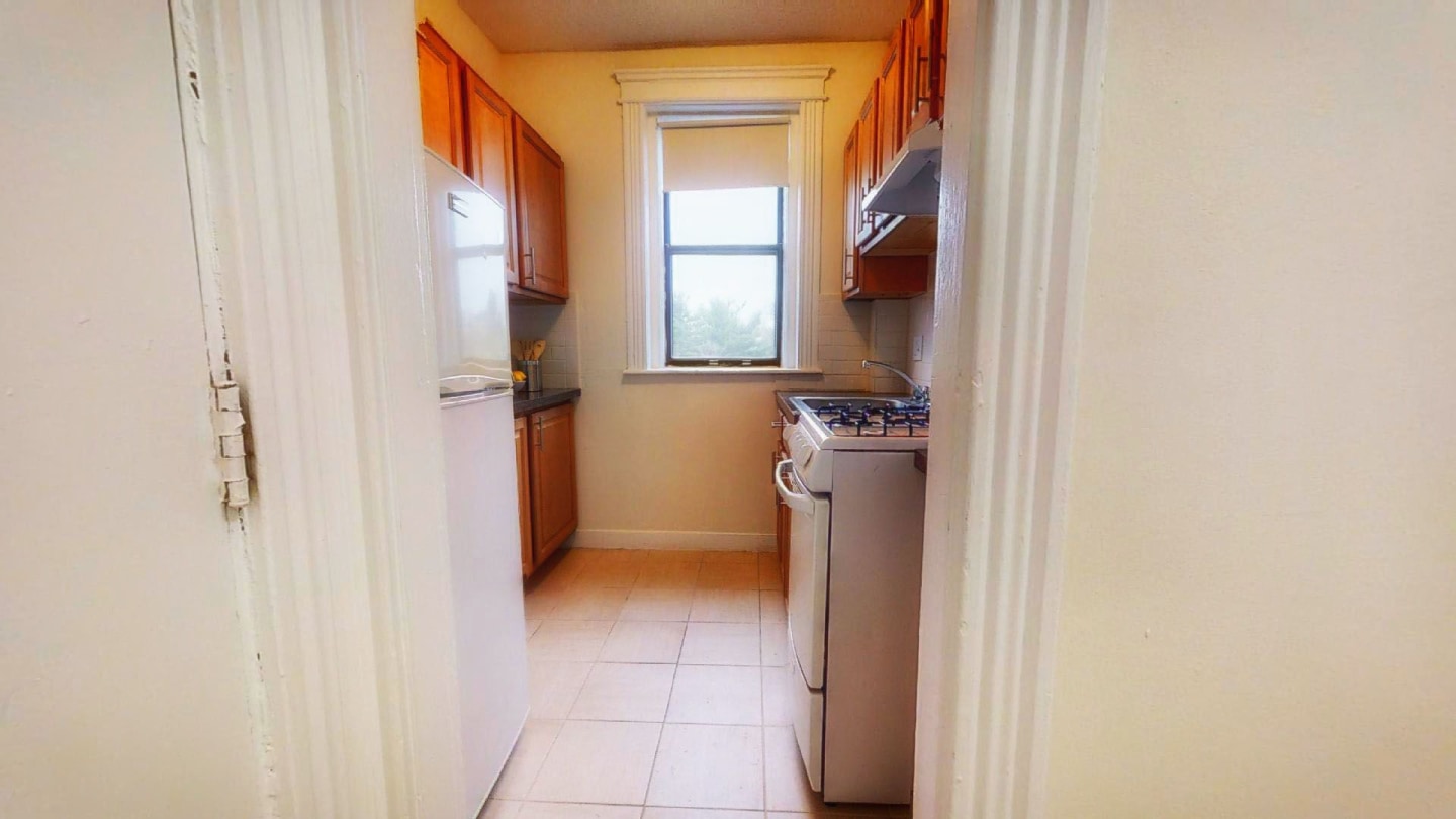 1144 Commonwealth Avenue Image 5