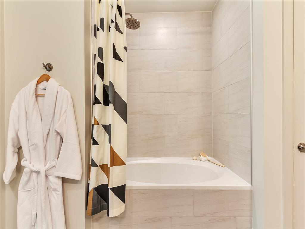 Preston Hollow Village Image 28