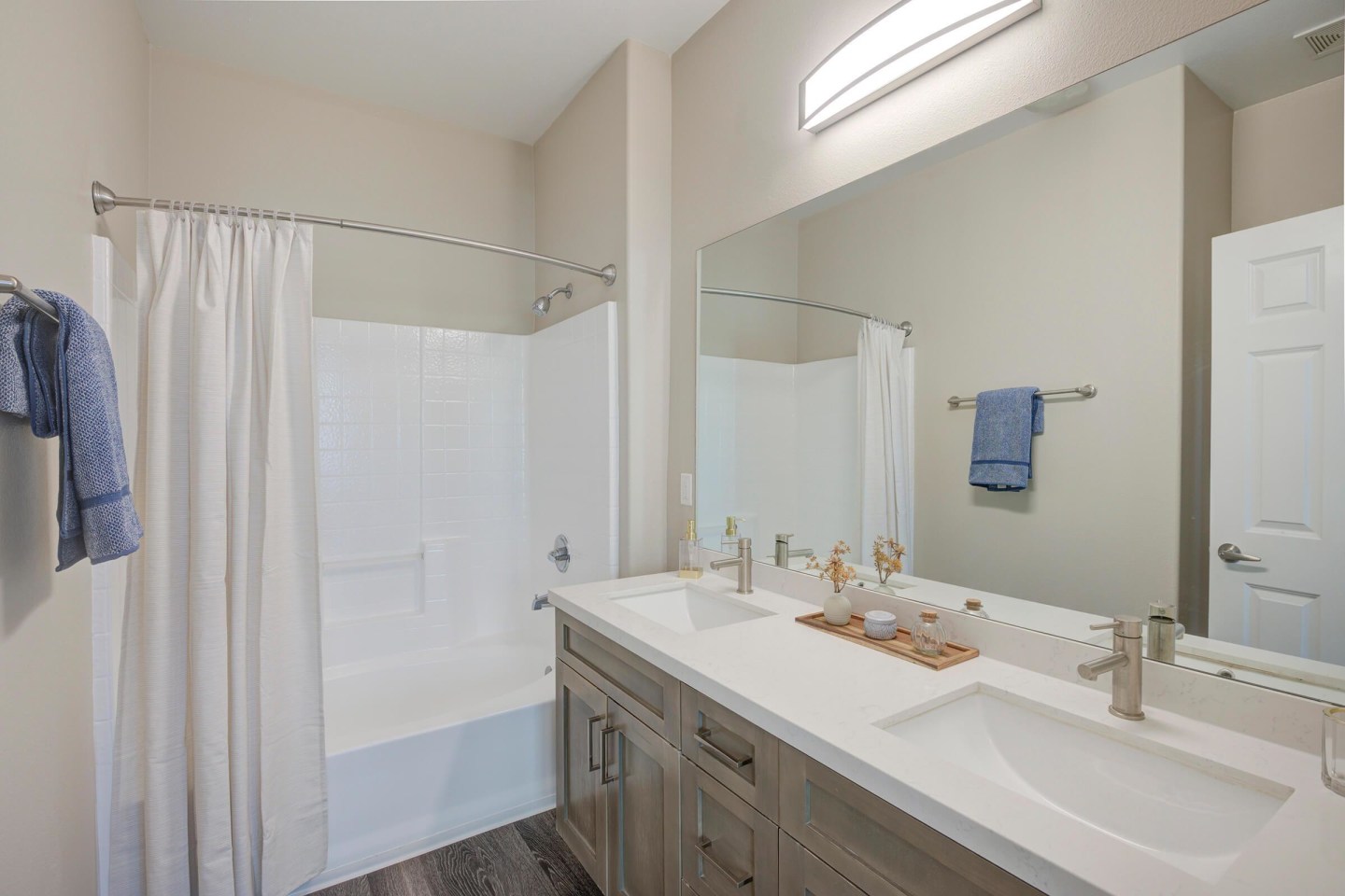 Bellecour Way Apartment Homes Image 61