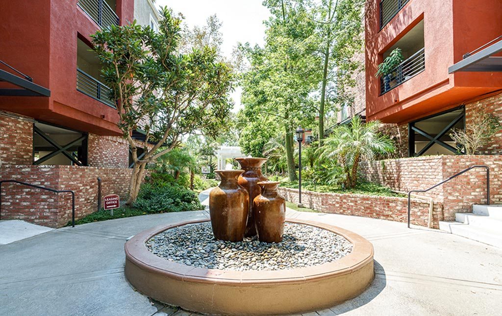 The Reserve at Warner Center Image 48