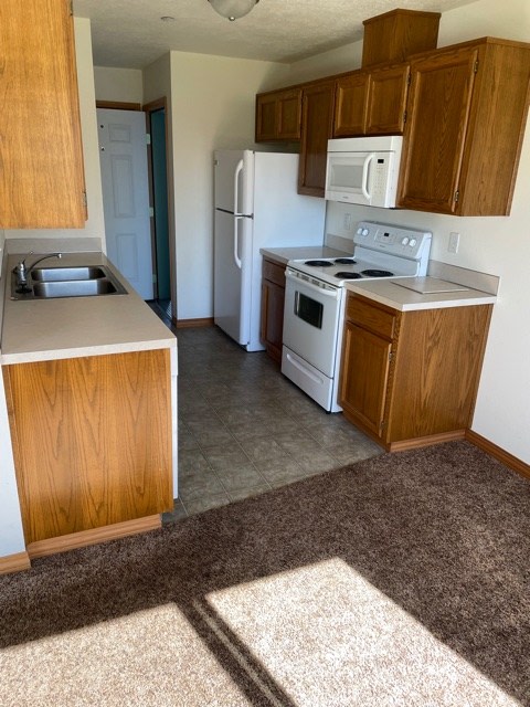 Mill Creek Apartments Image 1