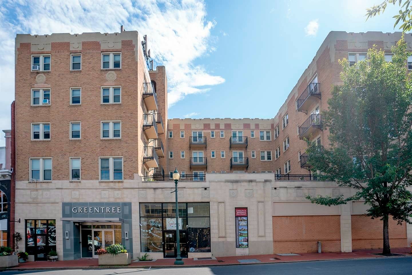 The Greentree Building Image 21