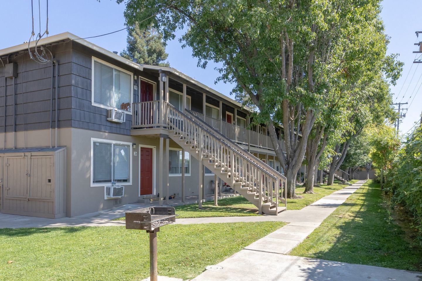 Sunset Village Image 16