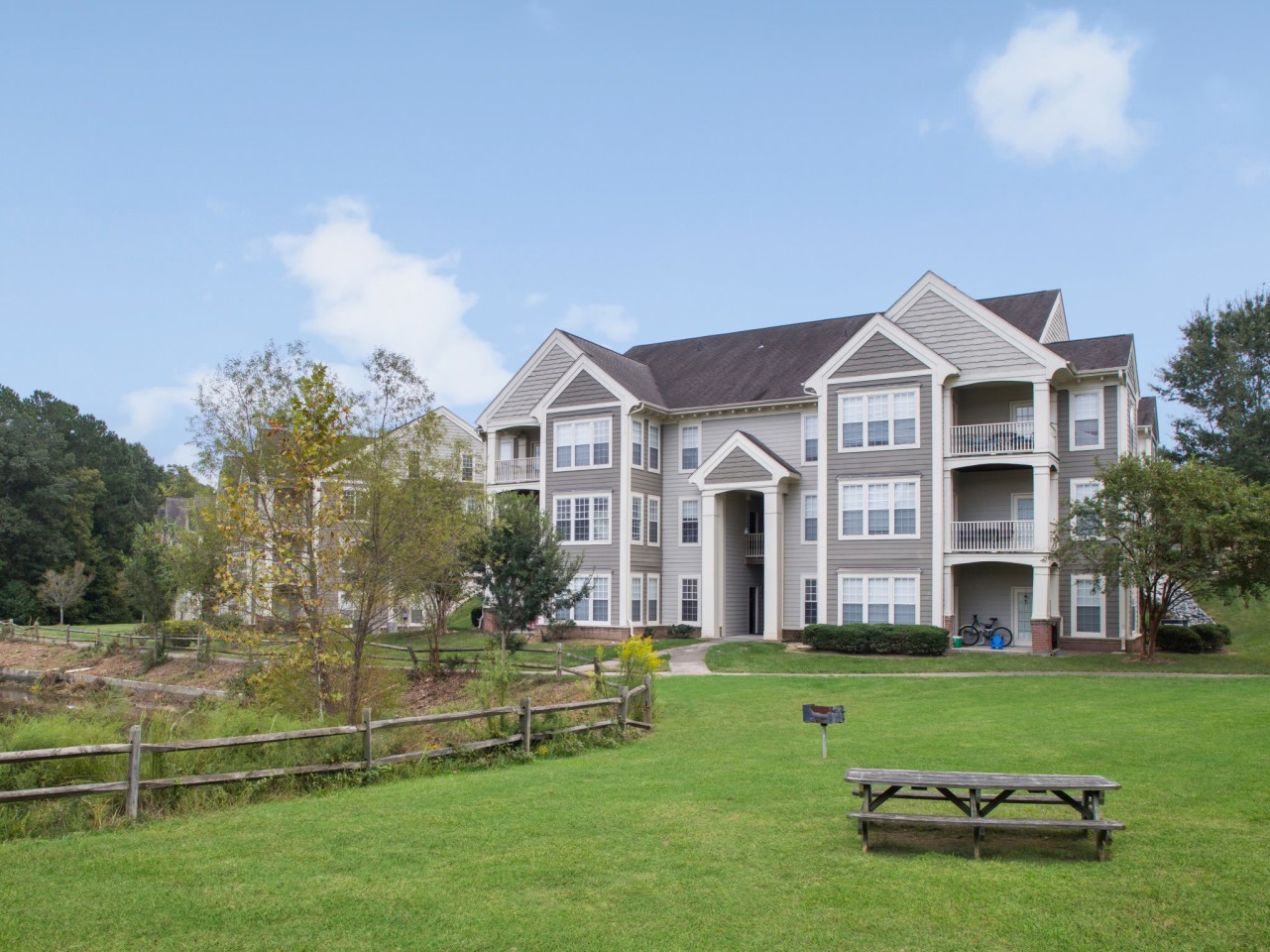 The Village at Auburn Apartments Image 4