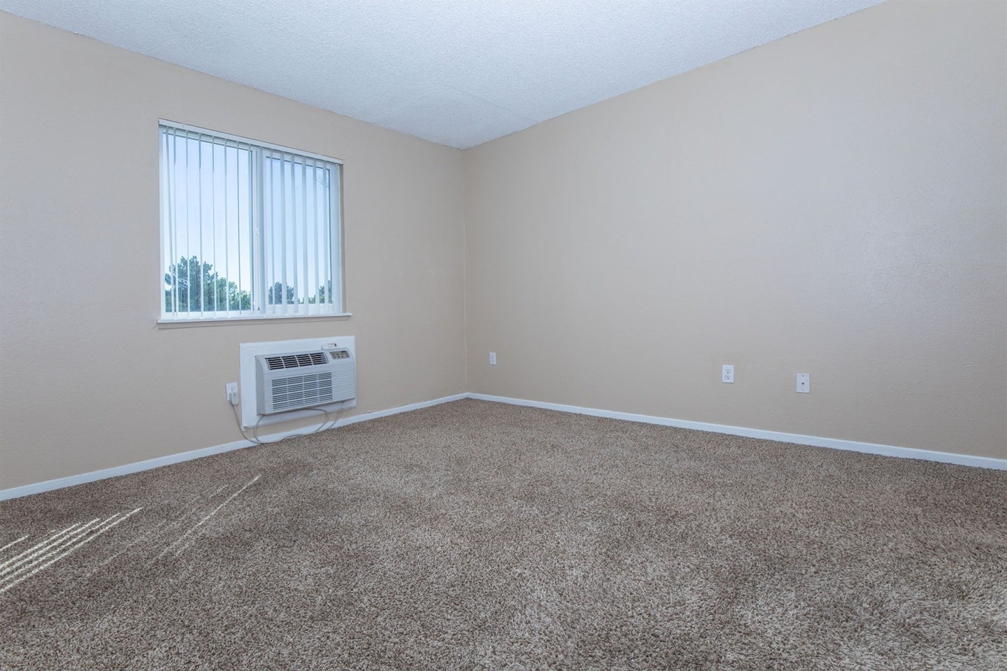 Knollwood Apartments Image 5