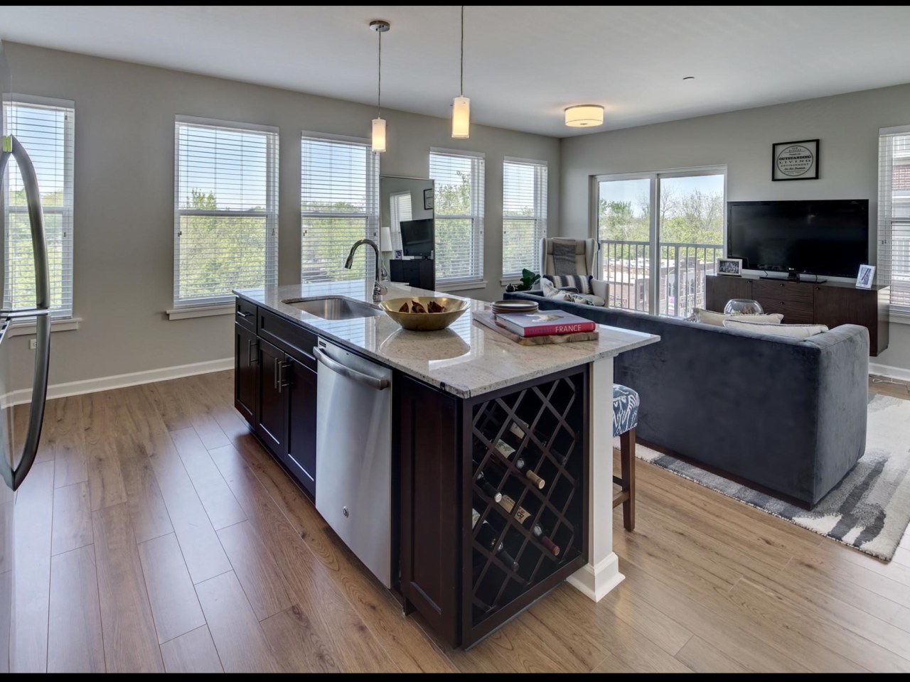 AMLI Evanston Image 1