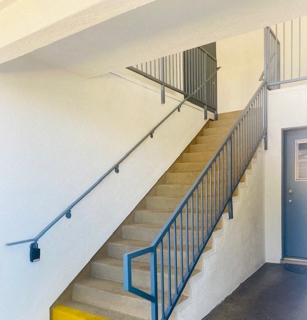 Tustin Arms Apartment Homes Image 3