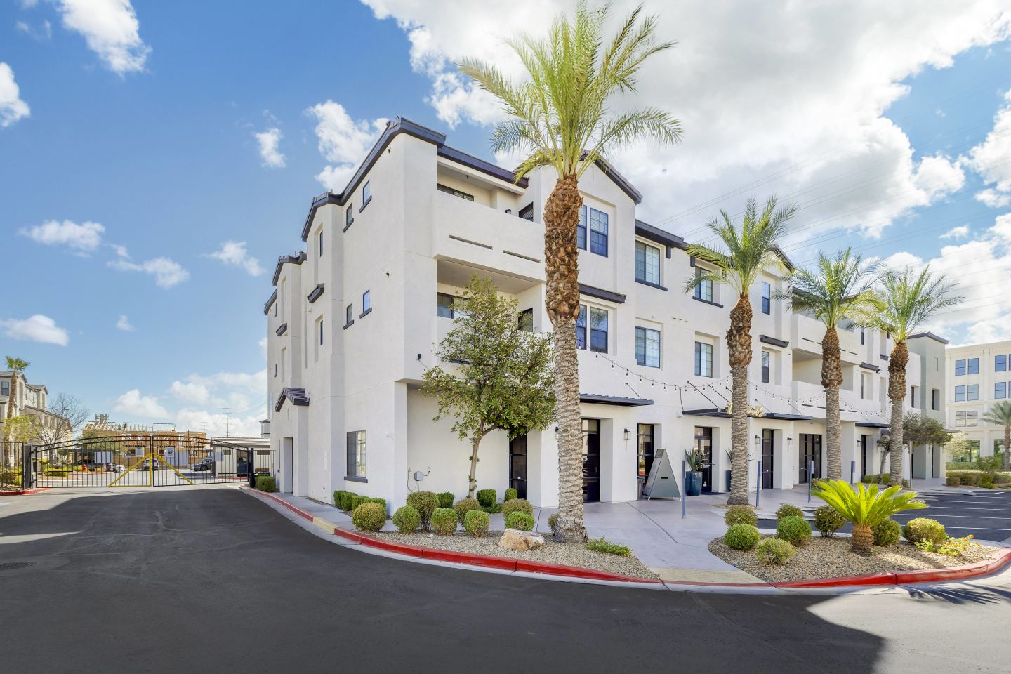 The Michael B Townhomes and Flats Image 7