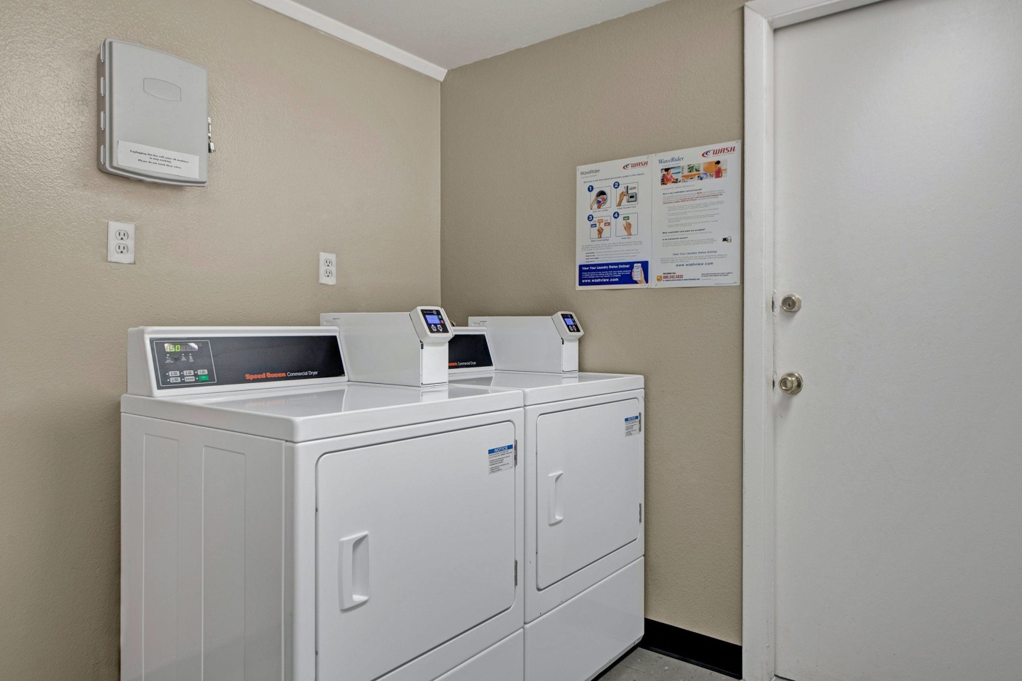 Hyde Park Apartments Image 6