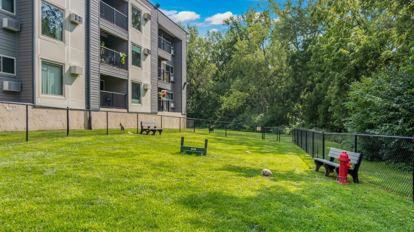 Hillsborough Apartments Image 14