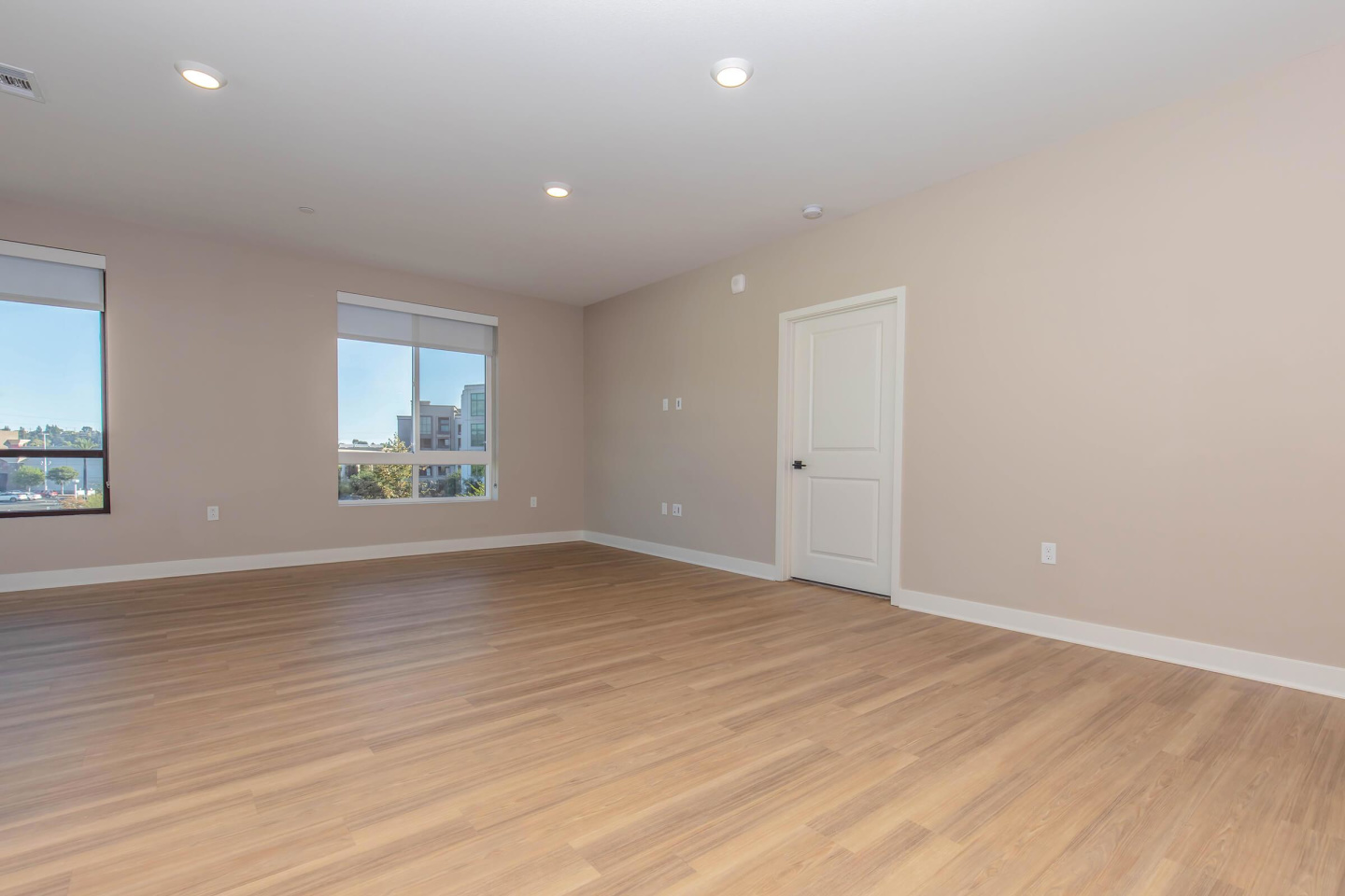 Link OC Apartments Image 154