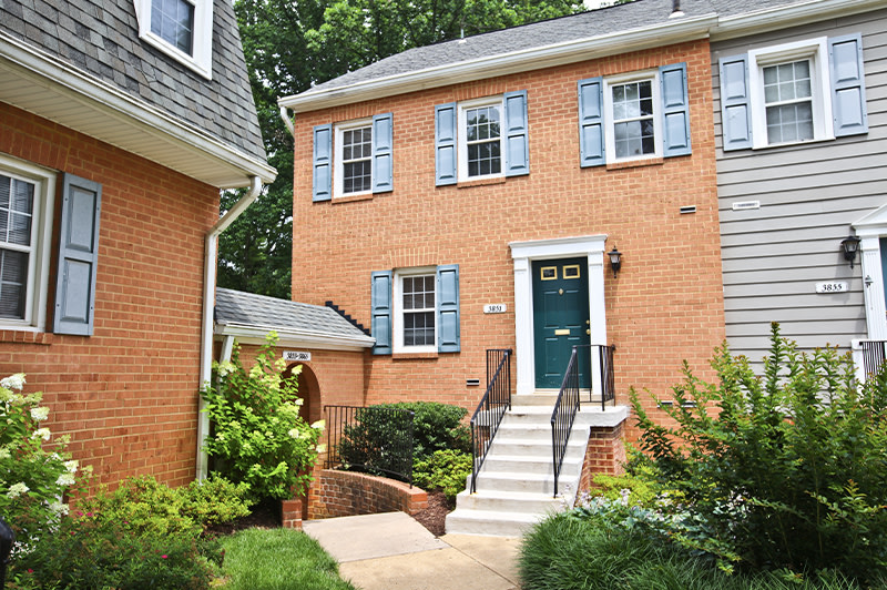 Fairfax Square Image 24