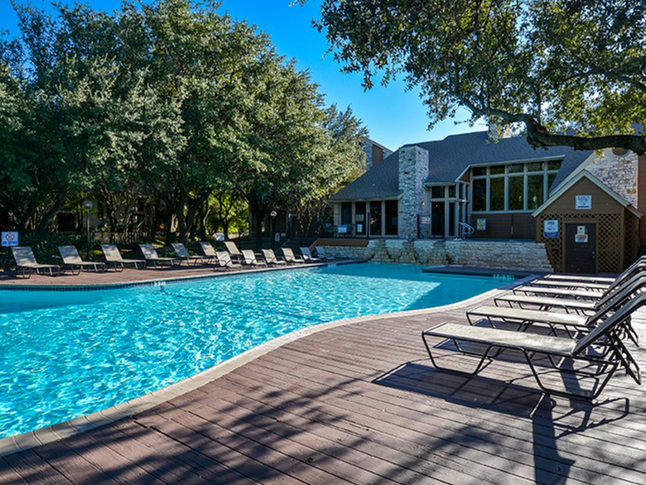 Willow Brook Apartment Homes Image 3