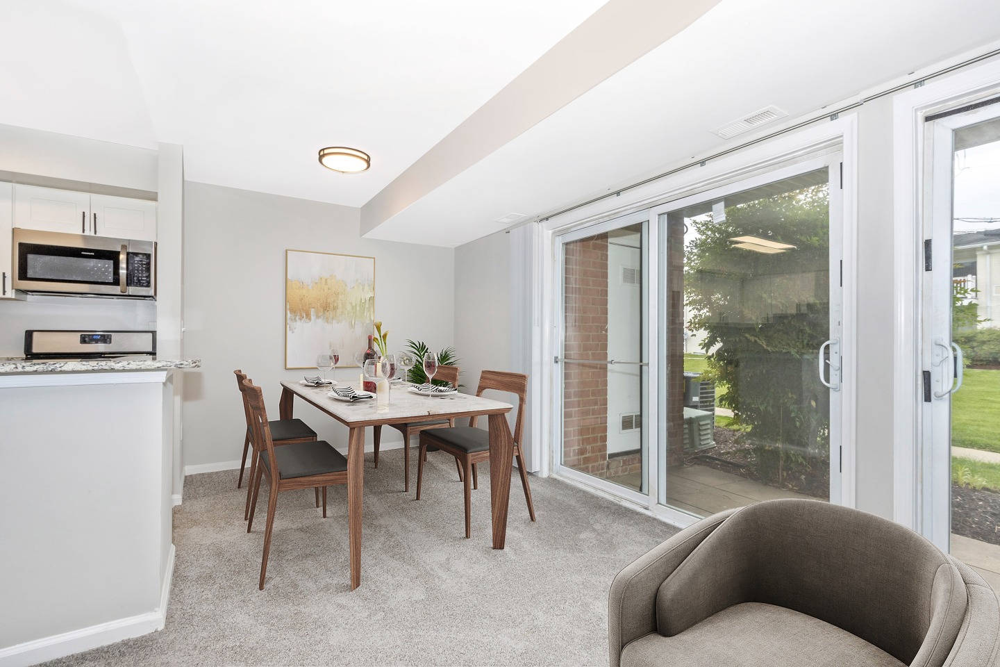 Avenue Apartments Image 21