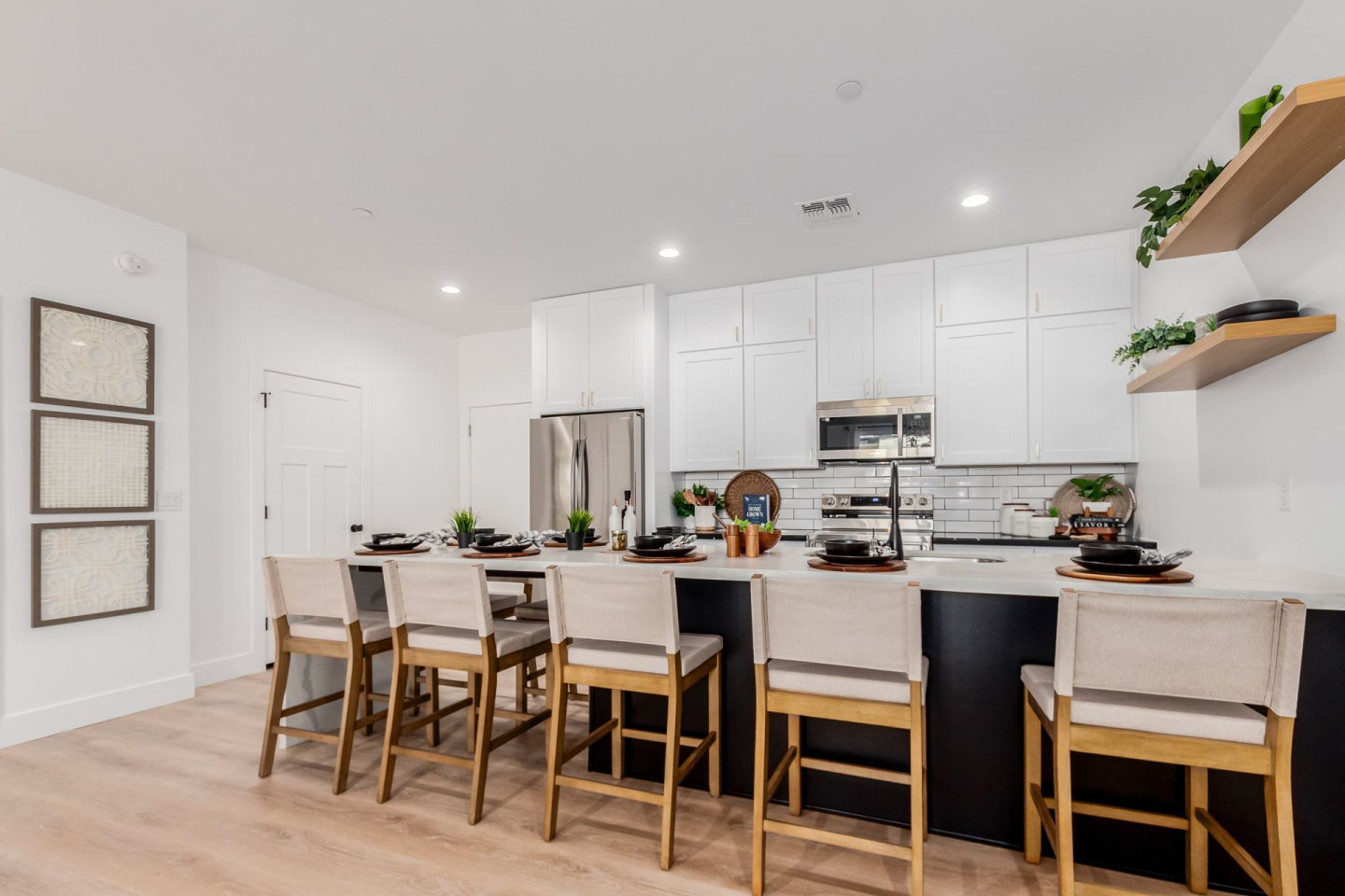 CJ Luxury Townhomes Image 19