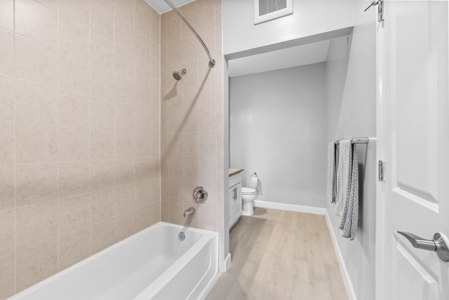 Harbor Pointe Image 86