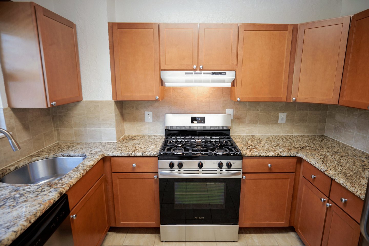 429 Apartments Image 9