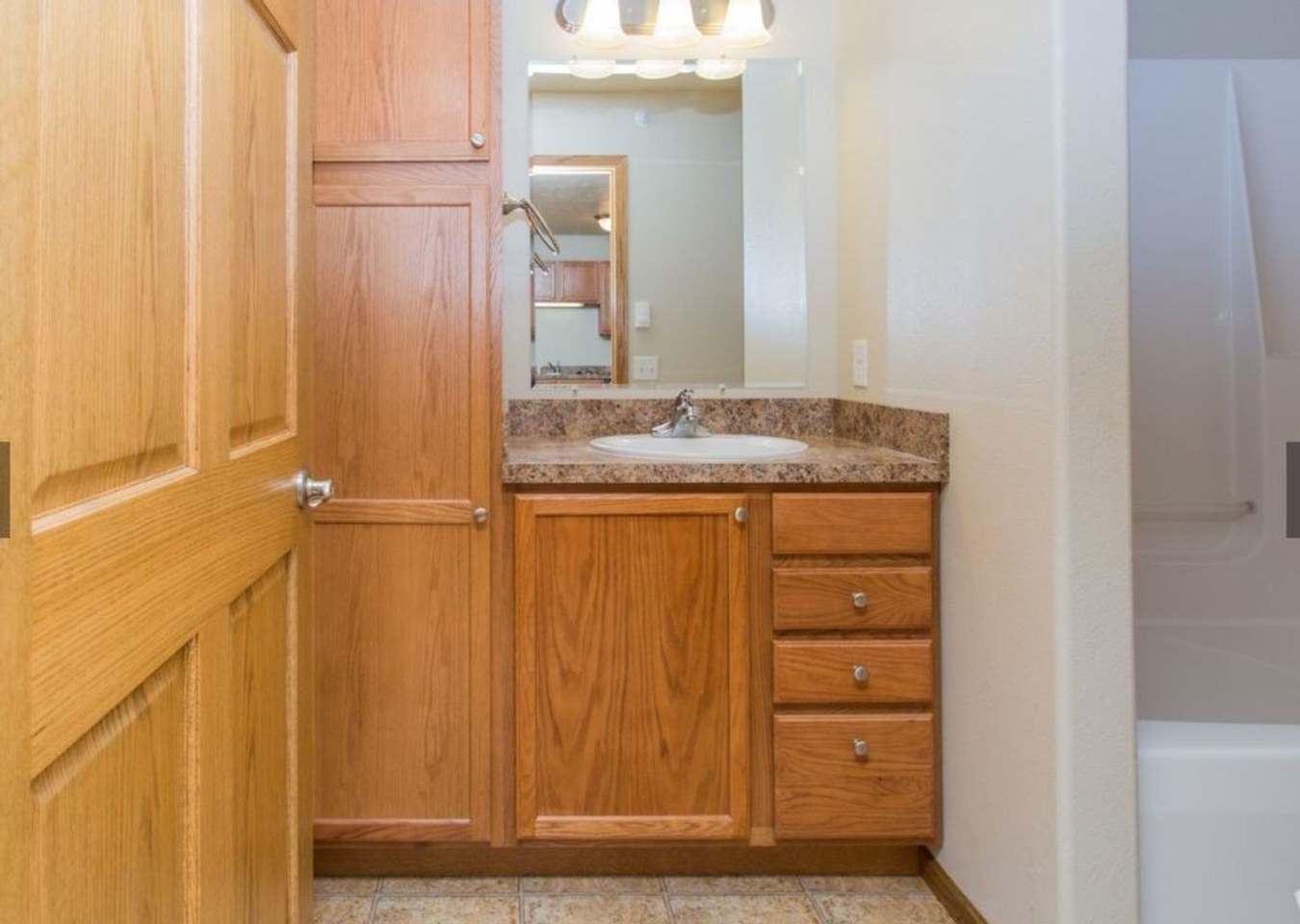 Northdale 2820 Apartments Image 33