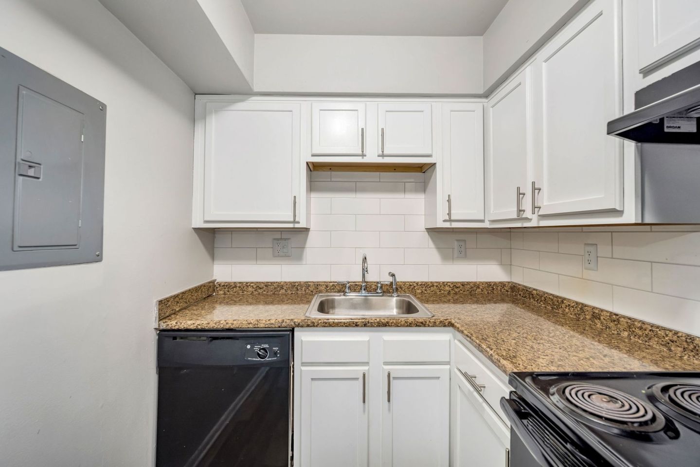 Oakmont Flats Image 13
