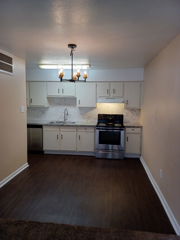 74 Lyerly Place Apartments Image 6
