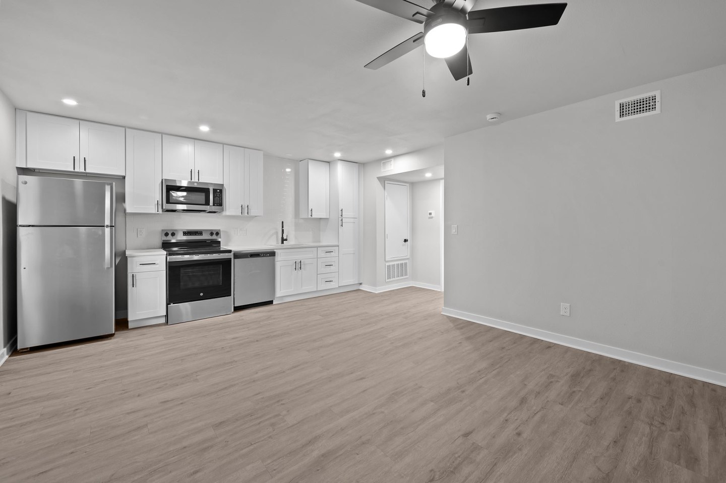 Sunset Heights Image 74