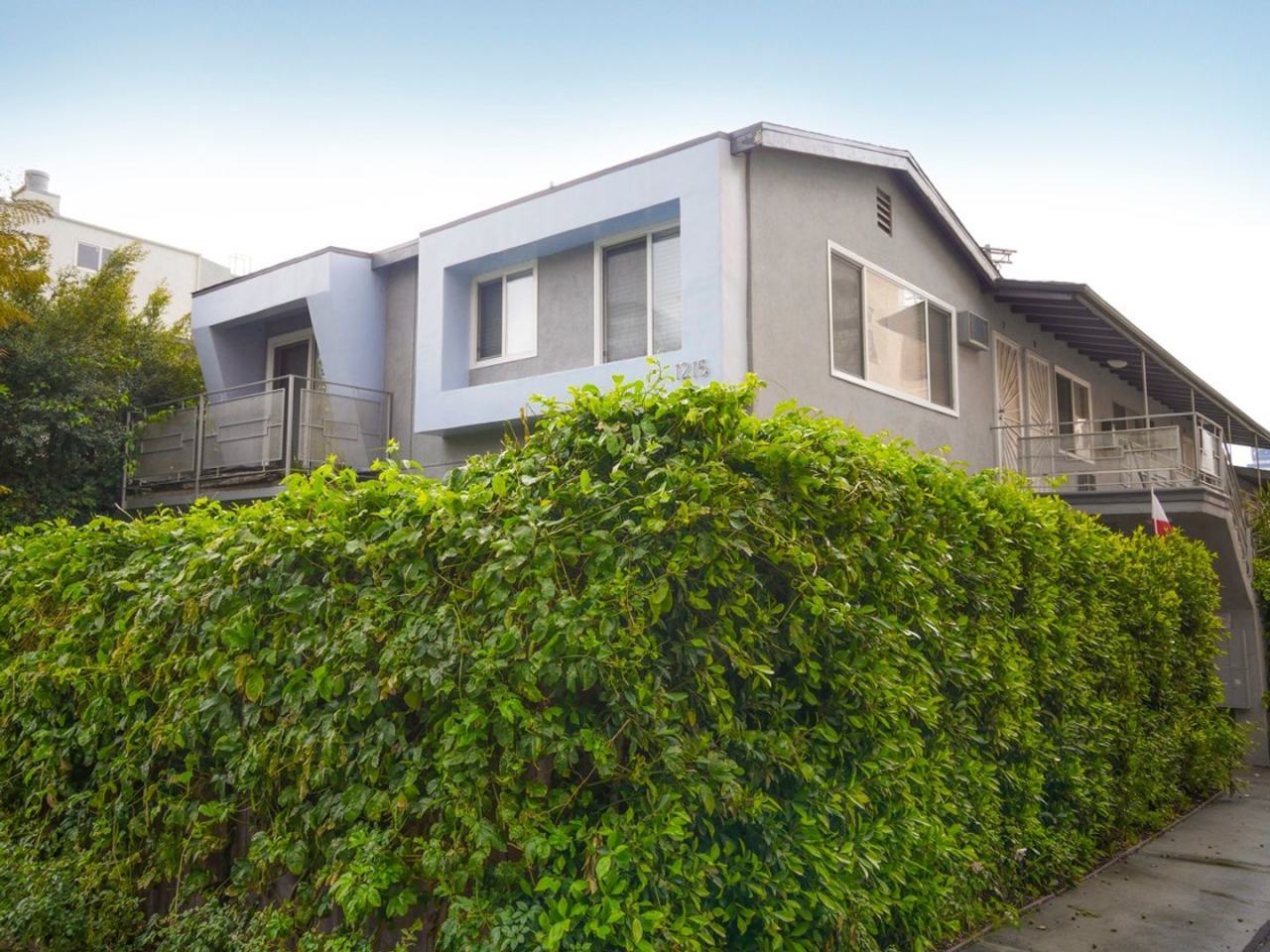 1215 Granville Ave. Image 1
