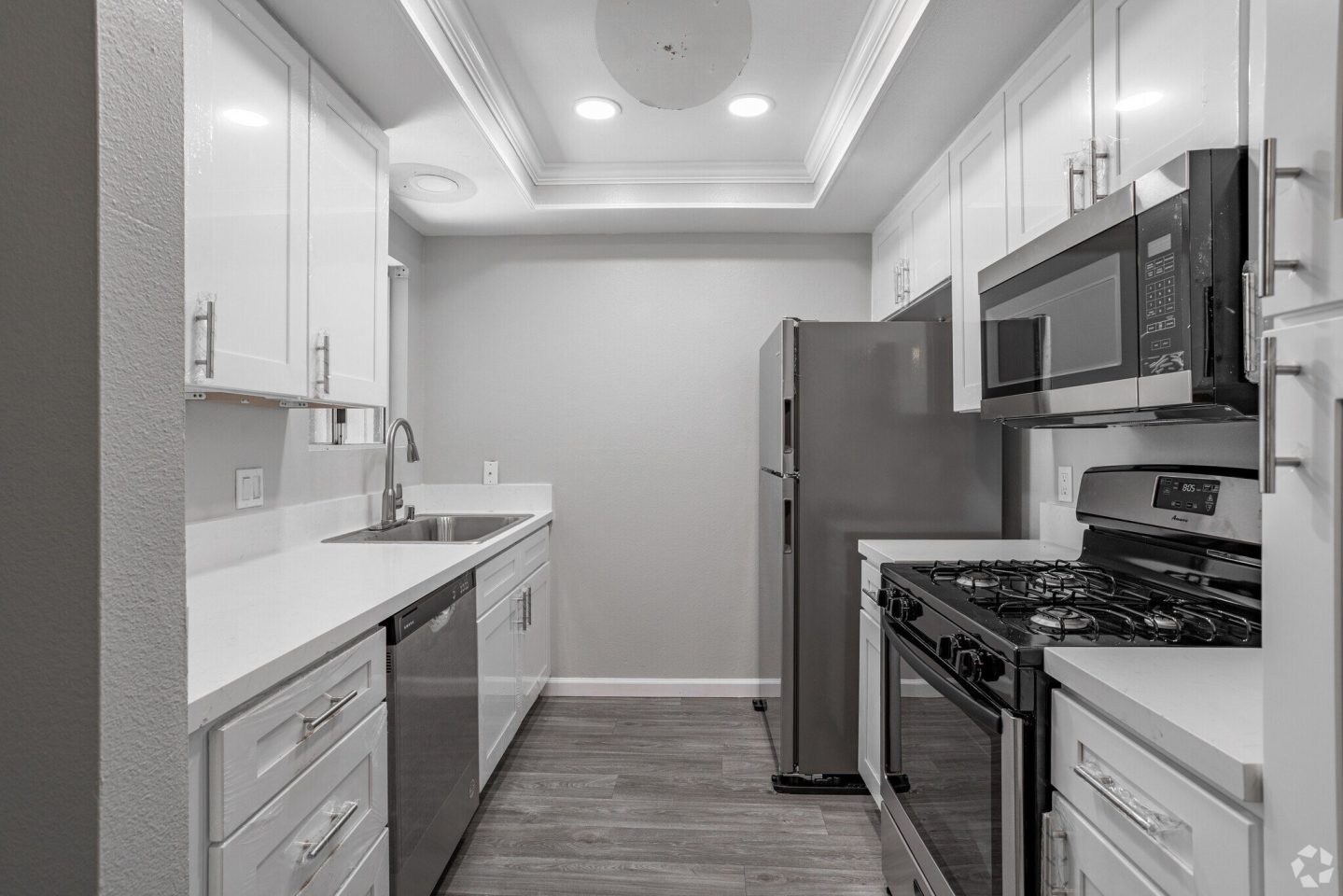 Lincoln Park Apartments Image 6