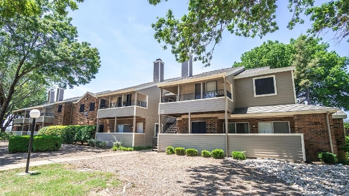Wood Meadow Apartments Image 3