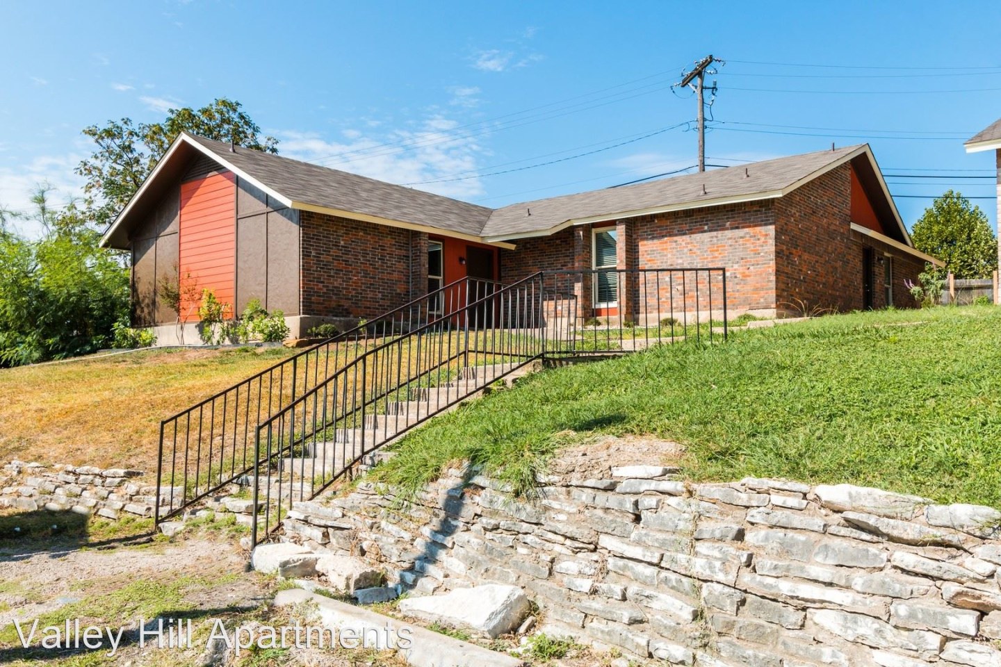Valley Hill Duplex Image 3