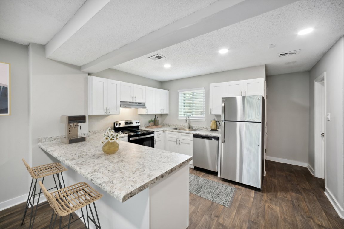 Lakecrest Apartments Image 11
