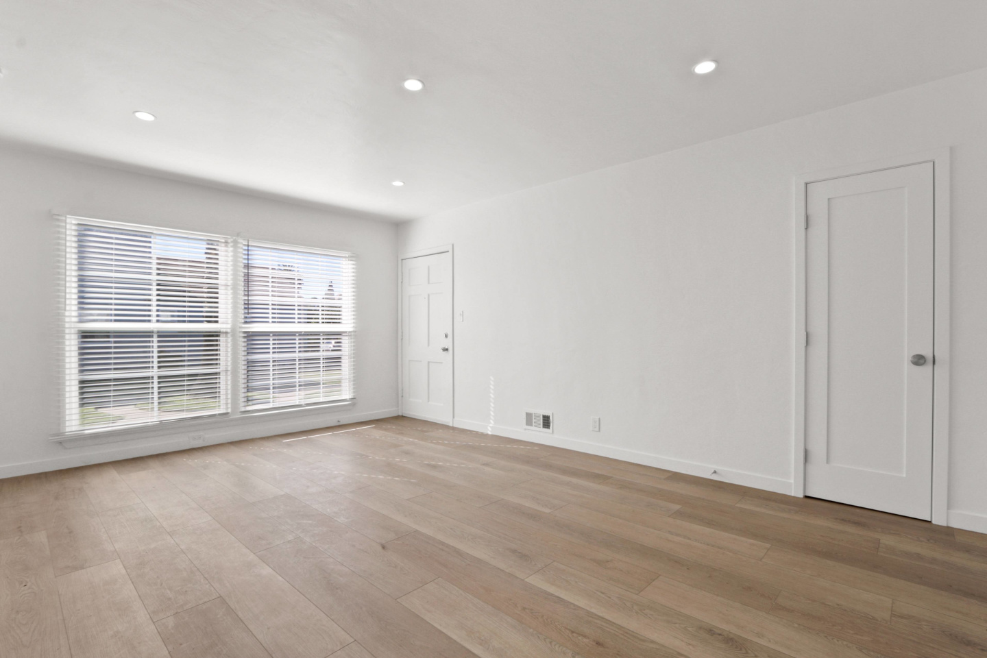 805 23rd Street Apartments Image 1