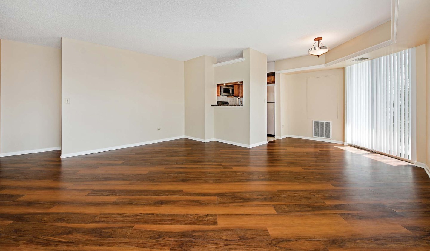 Elm Creek Apartments & Townhomes Image 5