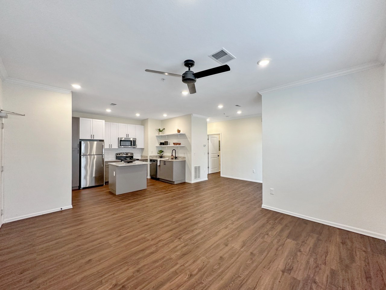 92 West Image 13