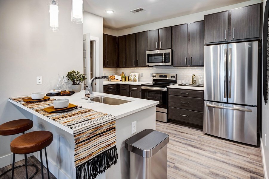 Icon Apartment Homes at Ferguson Farm Image 16